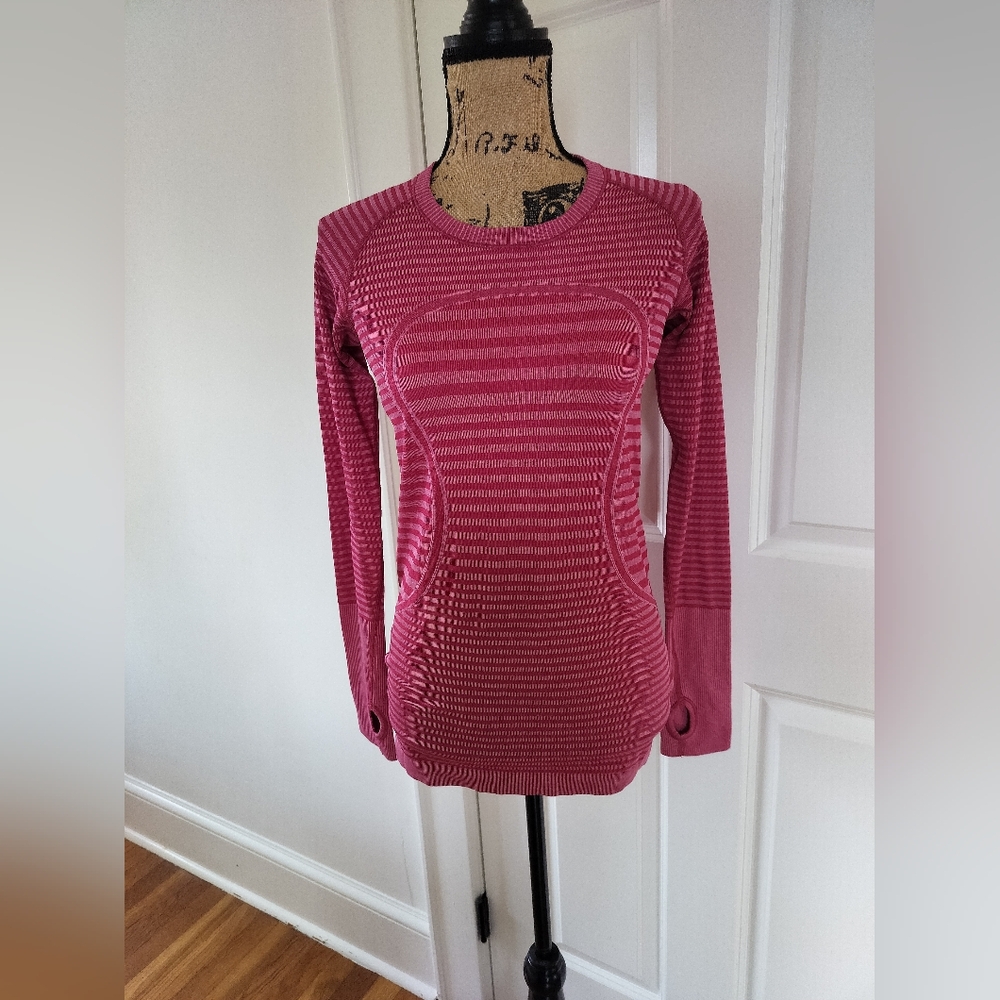 Lululemon Women's Shirt Pink Striped Long Sleeve Size 8